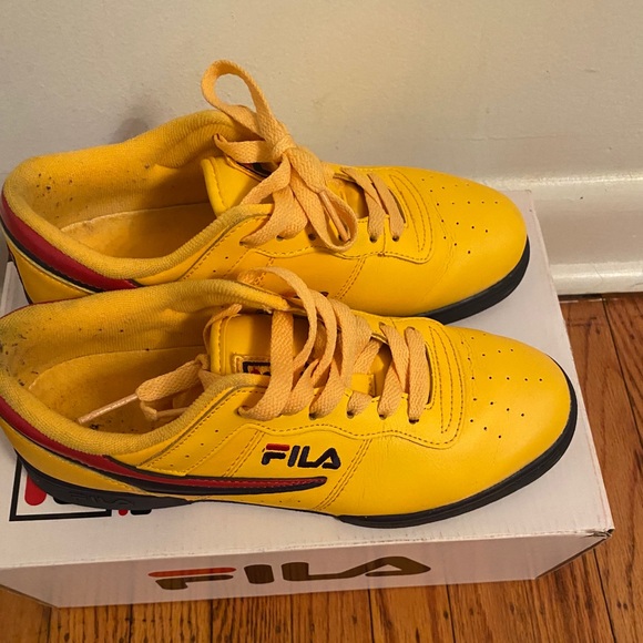 YELLOW FILAS - Picture 3 of 4